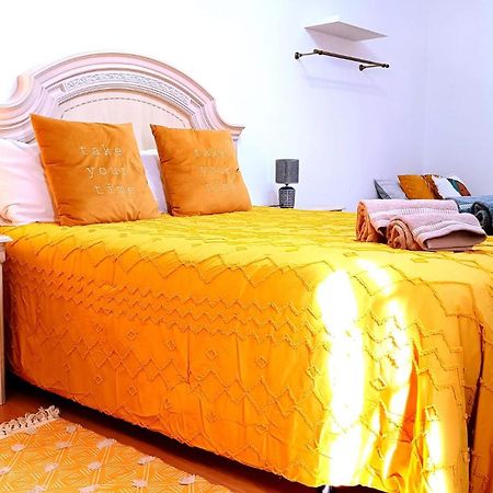 Ferienwohnung No Centro, Junto A Avenida Da Liberdade - 1 Drt Fundão Exterior foto
